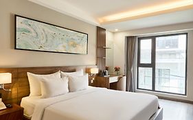 Central Park Saigon Hotel